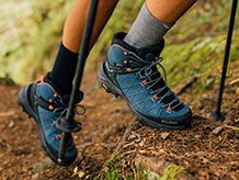 Buty turystyczne i trekkingowe