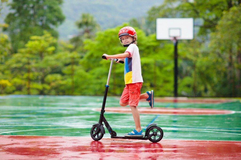 Jaką hulajnogę dla dziecka wybrać? Najlepsze hulajnogi dla dwulatka, trzylatka czy pięciolatka